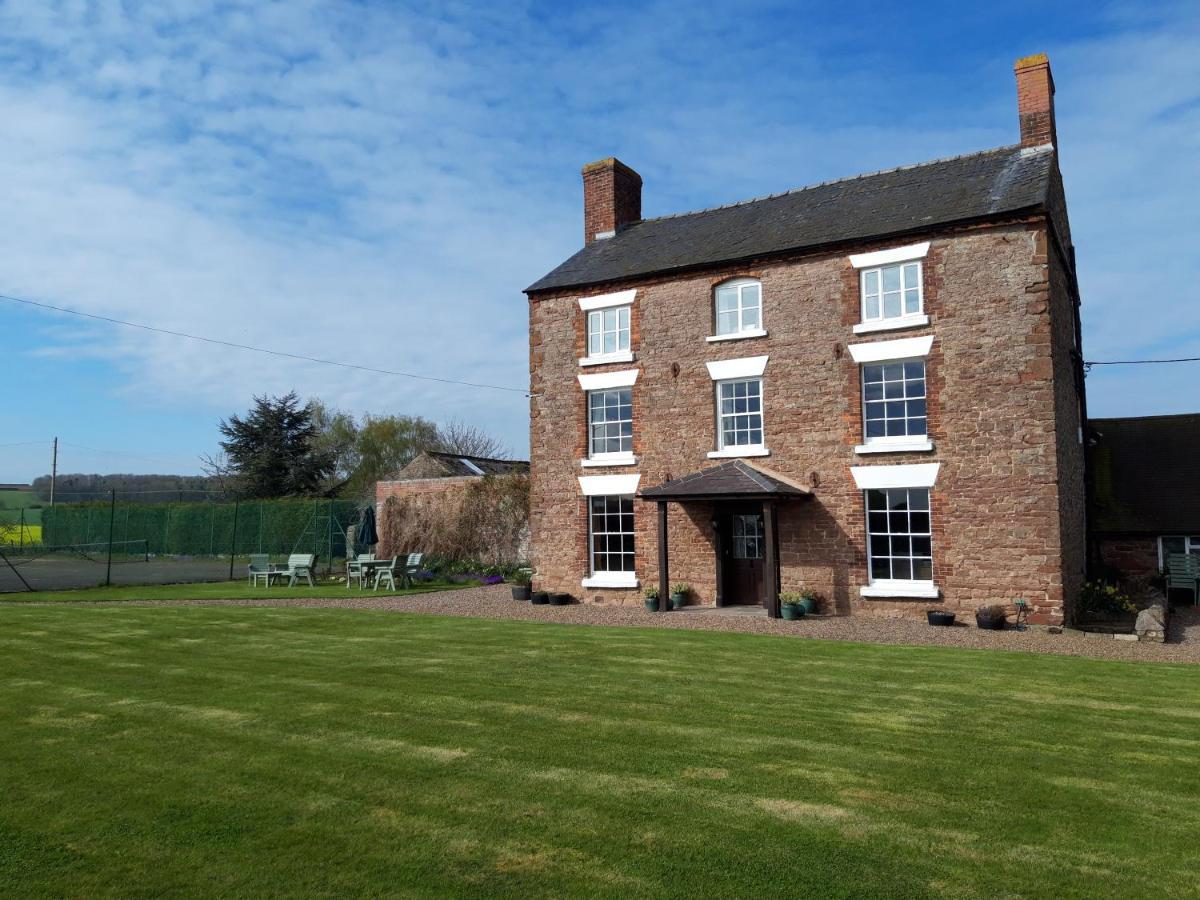 Upper Eyton Farmhouse B&B Alberbury Exterior photo