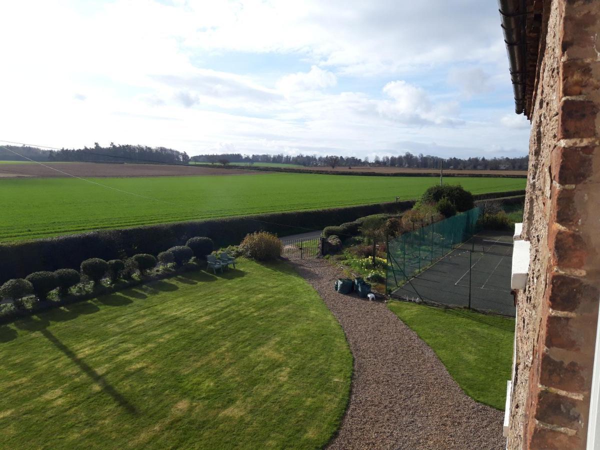 Upper Eyton Farmhouse B&B Shrewsbury Exterior photo